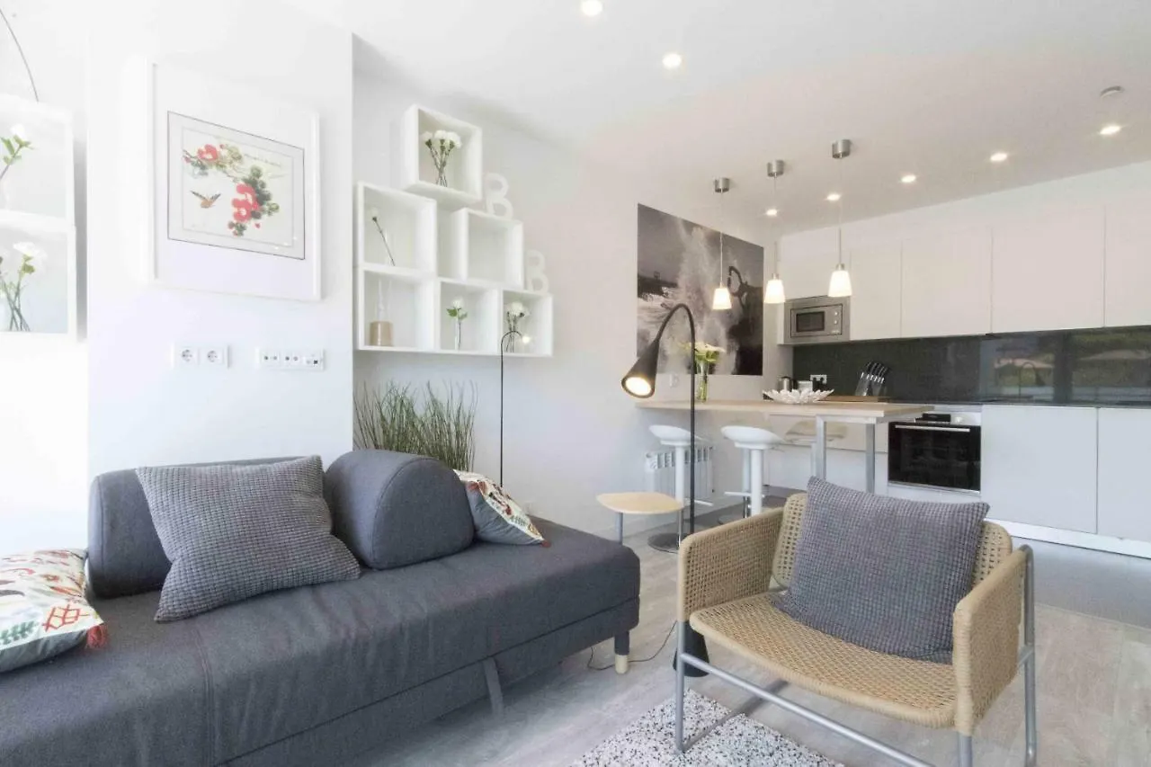 Apartment The Rentals Collection - Issar San Sebastian Spain